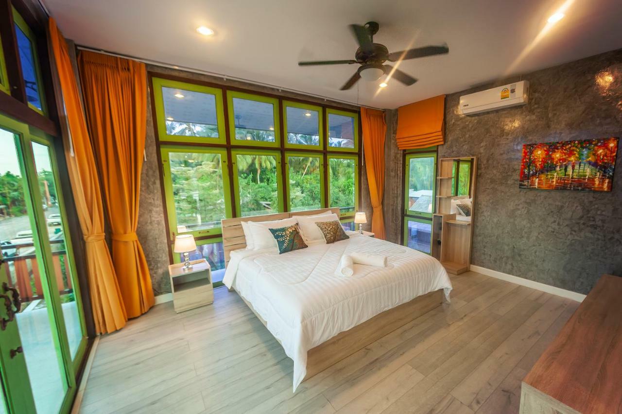 Tonmai Suites Ко-Ланта Екстер'єр фото