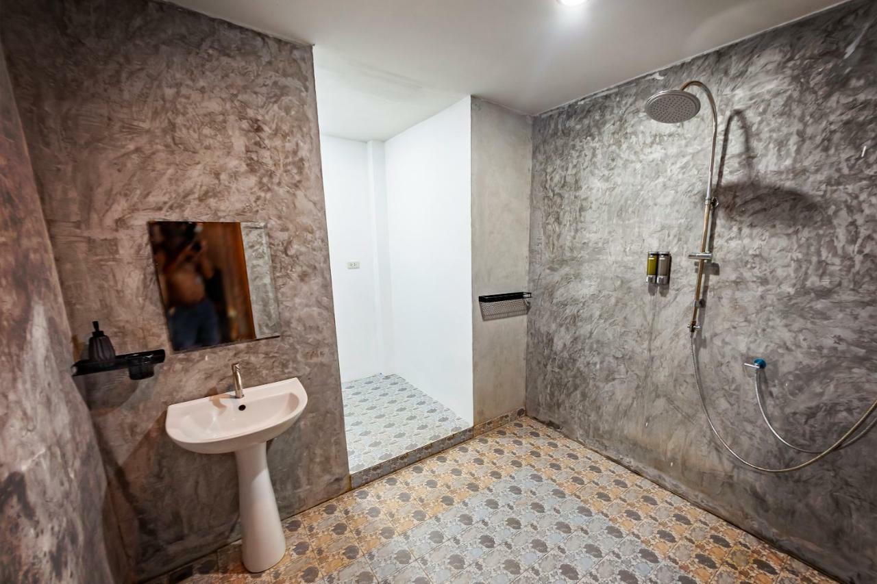 Tonmai Suites Ко-Ланта Екстер'єр фото